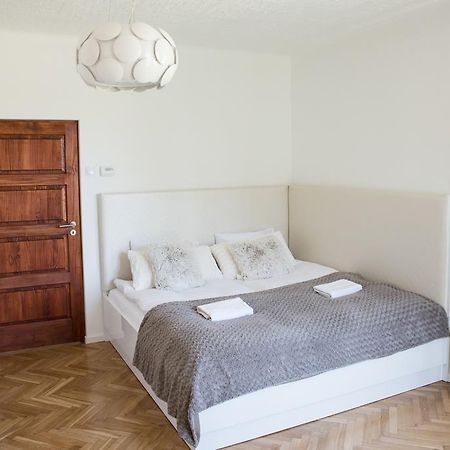 Apartment Nearto Old Town Na Ustroniu Street Krakkó Kültér fotó
