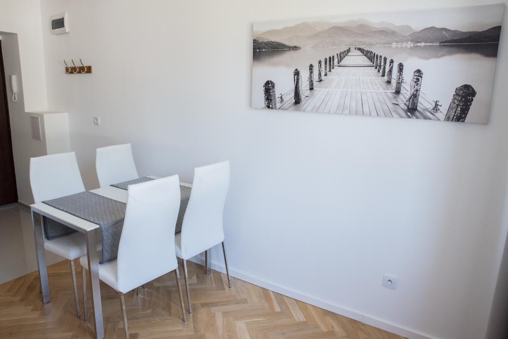 Apartment Nearto Old Town Na Ustroniu Street Krakkó Kültér fotó